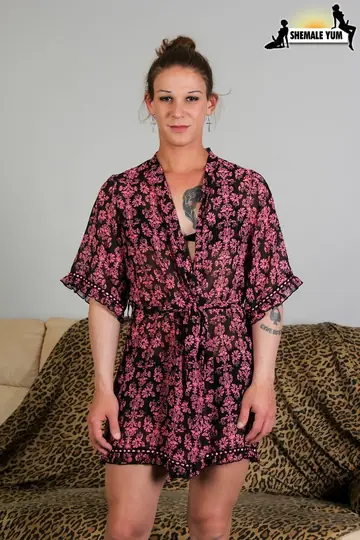 Trans Woman Poses Nude and Shows Anal Play