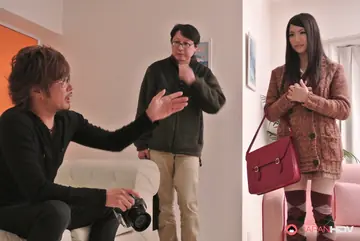 Fuwari – Japanese Brunette Masturbates with Dildo Then Gives a Blowjob