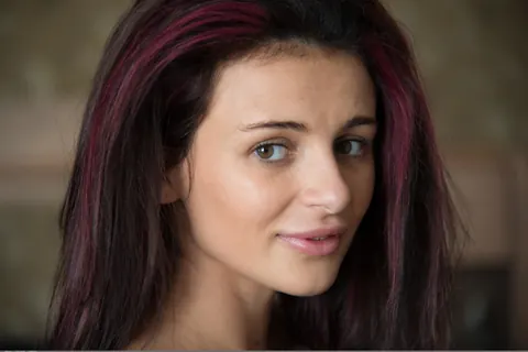 Kate Rich: Petite Russian Brunette Shows Her Shaved Pussy – photo 9 of 21