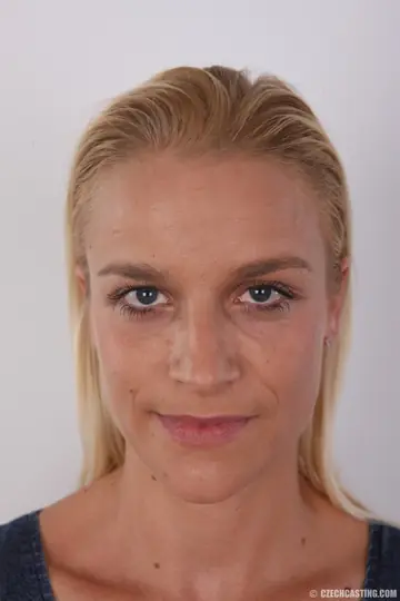 Czech Blonde Spreads Her Pussy for Nude Modeling Debut