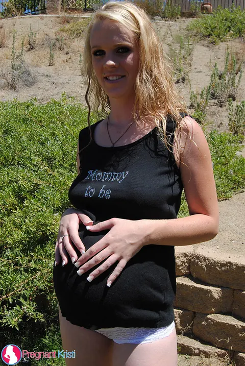Pregnant Blonde Pulls Down Her Panties and Shows Belly Outdoors – photo 2 of 15