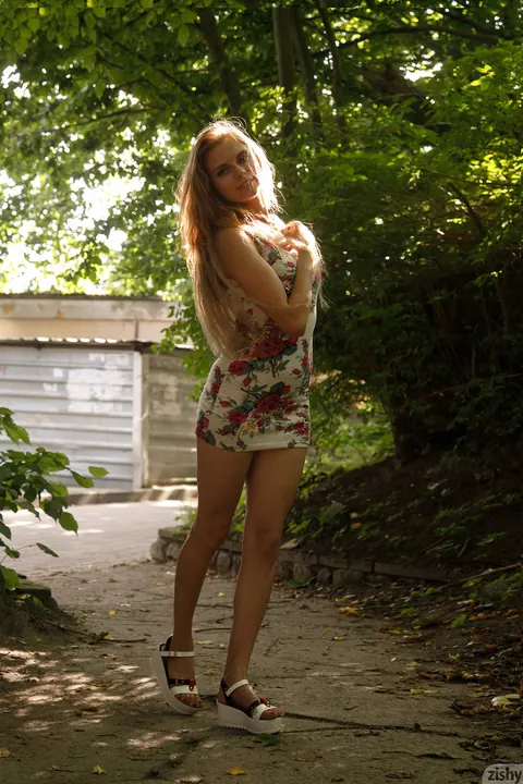 Adelina Dey: Redhead Flashes Her Big Natural Tits Outdoors – photo 8 of 13