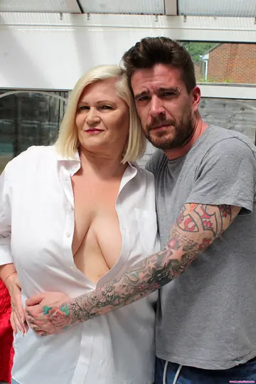 Lacey Starr – Thick European MILF Fucks Her Toy Boy and Eats Cum Off Her Tits