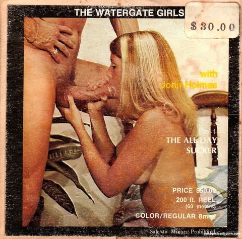 Vintage Woman Poses Fully Nude – photo 11 of 19