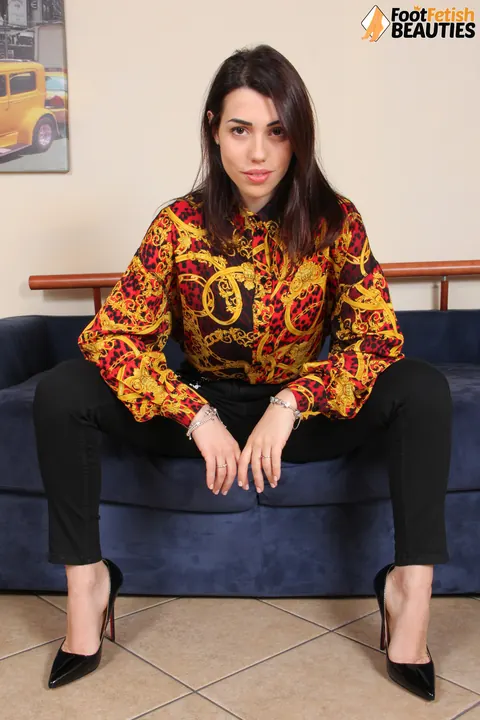 European Brunette Slips Off Her High Heels – photo 2 of 12