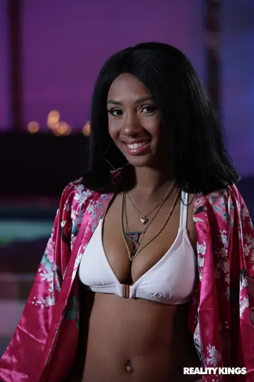 Alexis Avery – Busty Ebony Brunette in a Bikini Spreads for Hardcore Sex
