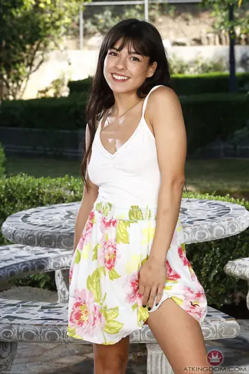 Doe Eyes – Petite Brunette Spreads Her Pussy Outdoors Naked