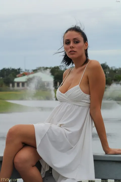 Tall Brunette Has a Threesome Outdoors in High Heels – photo 1 of 20