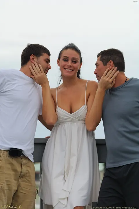 Tall Brunette Has a Threesome Outdoors in High Heels – photo 11 of 20