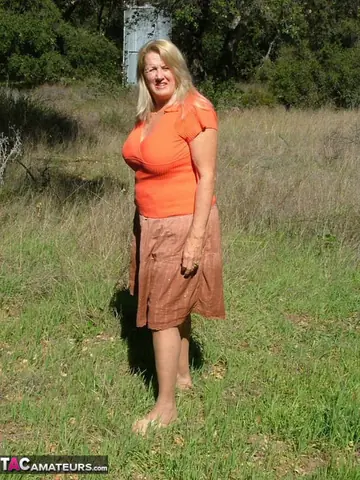 Mature BBW Strips Out of Her Lingerie and Pantyhose Outdoors