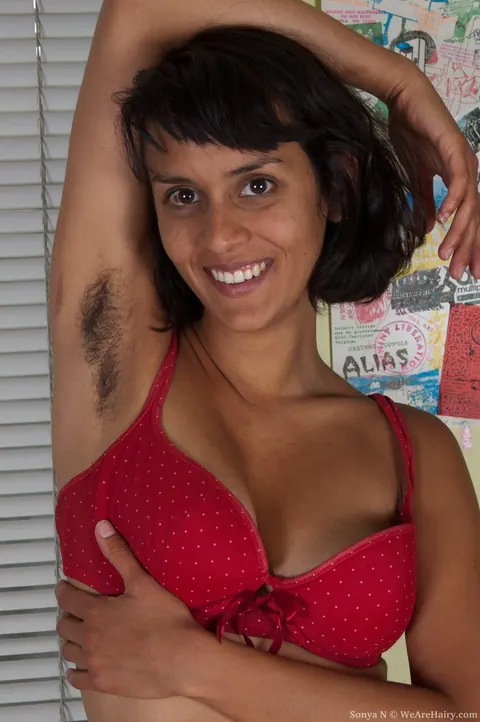 Sonya N: Short-Haired Brunette Spreads Her Hairy Pussy – photo 5 of 16