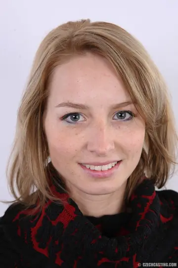 Czech MILF Undresses for a Nude Photo Audition