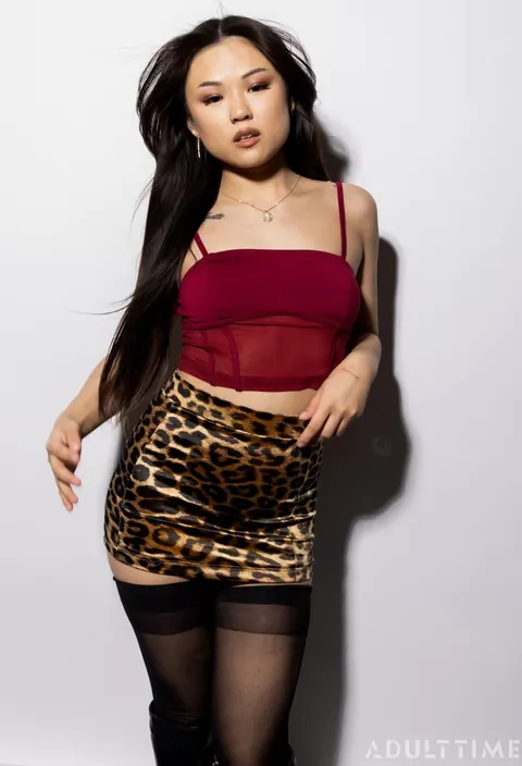 Lulu Chu: Petite Asian Brunette Strips and Shows Her Tattoo – photo 3 of 20