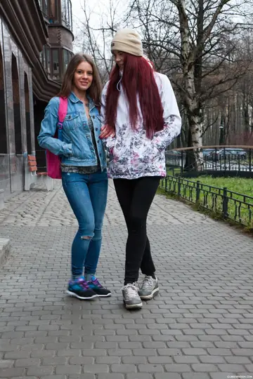 Lita Phoenix – Two Brunettes in Jeans and Socks Share a Dildo