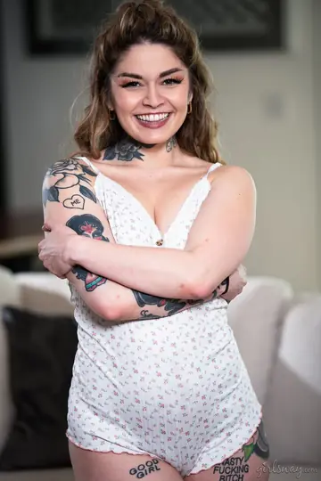 Whitney Wright – Tattooed Blonde and Brunette Join Latina and Ebony Women for Lesbian Group Sex