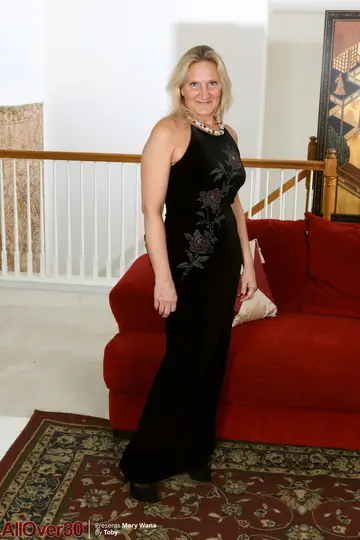 Tall Blonde MILF Strips Out of Her Dress and Fucks a Dildo