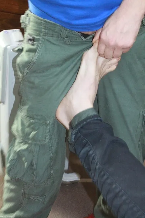 Two Mature Men Fuck and Suck on a Table – photo 8 of 21