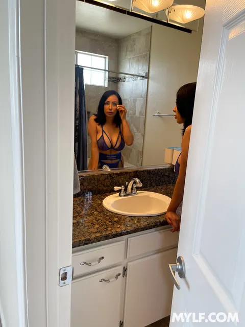 Lauren Pixie: Thick Blonde Latina Rides Cock and Takes Anal Missionary for a Cumshot – photo 2 of 20
