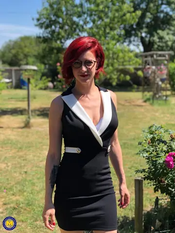 Flora Milano – French Redhead MILF Strips Out of Her Skirt and Spreads Wide