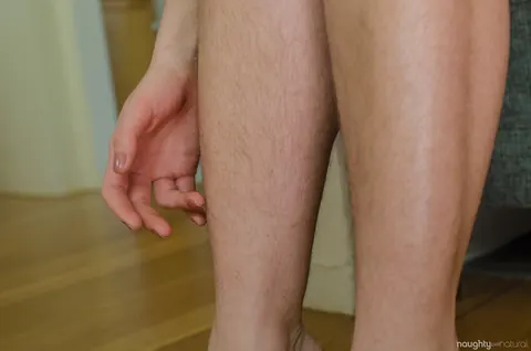 Katie Zucchini: Brunette Housewife Spreads Her Hairy Bush Up Close – photo 14 of 20