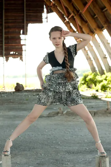 Skinny Russian Blonde Kicks Off Her Heels and Strips Outdoors