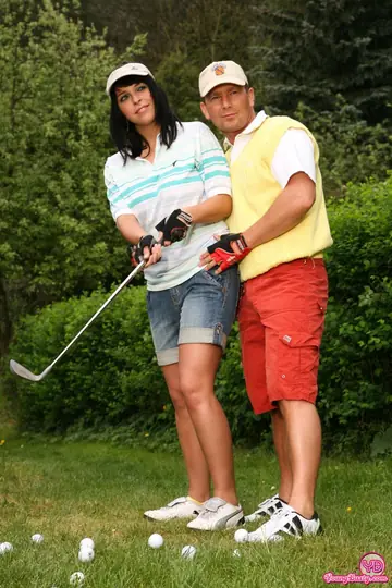 Ginger Roches – BBW Brunette Pulls Thong Aside for Outdoor Golf Sex and Cum in Mouth