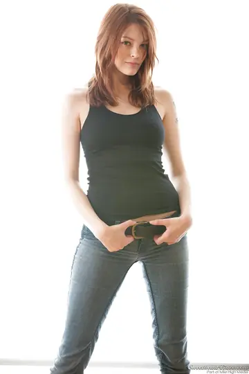 Bree Daniels – Redhead Strips Out of Her Jeans to Show Her Big Natural Tits