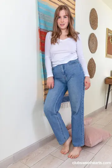 European BBW Strips Out of Her Jeans and Spreads Her Shaved Pussy