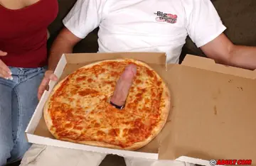 Ashlynn Brooke – Busty Blonde Blows Pizza Guy and Rides Him Cowgirl