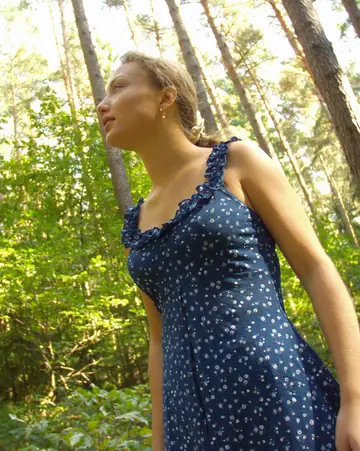 Slim Woman Bares All in the Forest and Fingers Herself