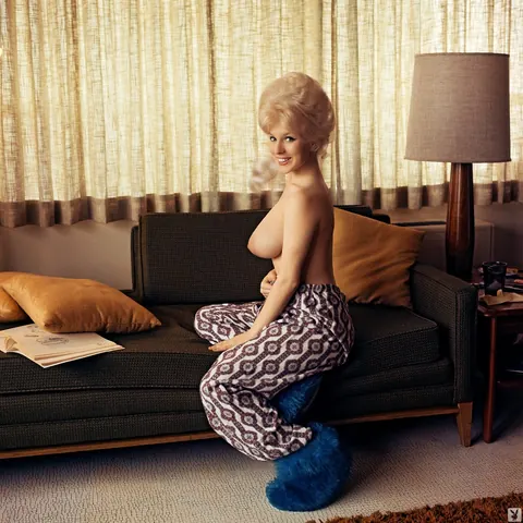 June Cochran: Thick Blonde MILF with Short Hair Poses Topless – photo 8 of 10