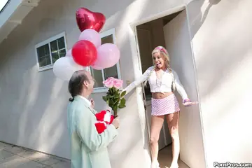 Britney Amber – Blonde with Big Tits Sucks and Fucks an Older Man on Her Birthday