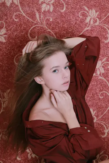 Blonde Lifts Her Long-Sleeve Shirt to Show Her Hairy Bush