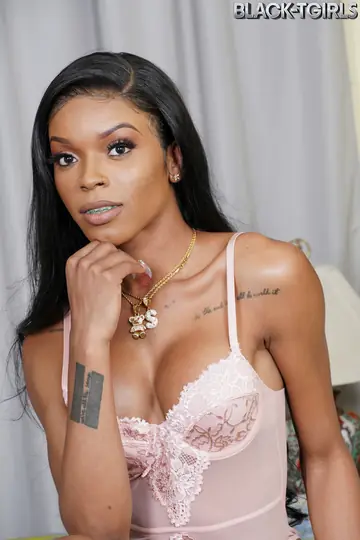Ebony Trans Woman Poses in Lingerie and Spreads Her Legs