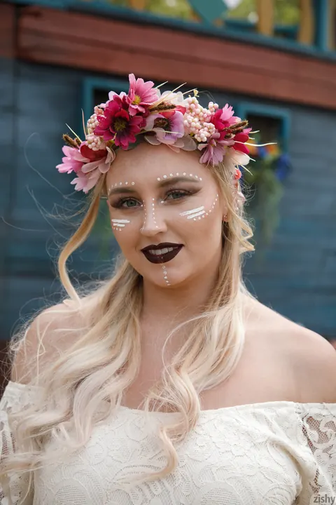 Harley Woodburn: Tall Chubby Blonde Shows Off Her Big Tits Outdoors – photo 2 of 12