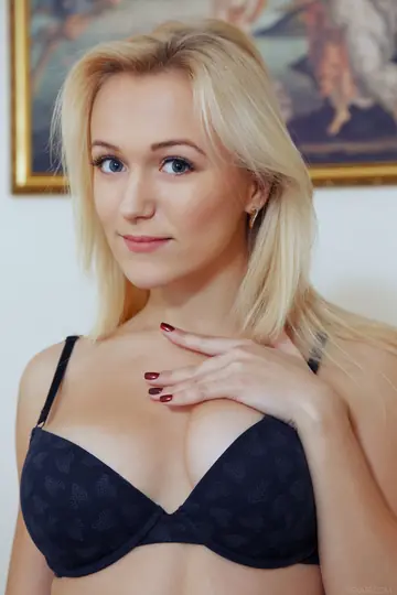 Tall Blonde Undresses and Spreads Her Shaved Pussy