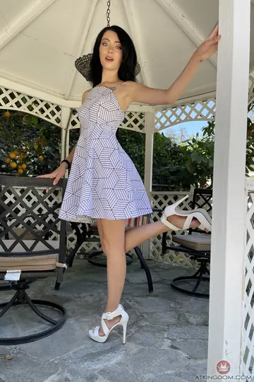 Corra Cox – Slim Brunette Spreads Her Pussy Outdoors in a Skirt