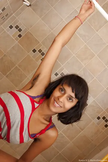 Sonya N – Busty Indian Babe Strips Out of Her Lingerie in the Bathroom
