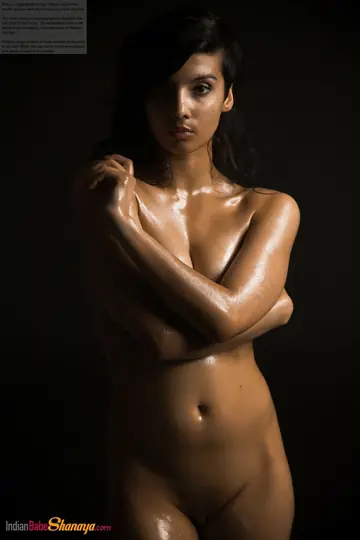 Thick Indian Babe Oils Her Big Tits and Ass in the Dark