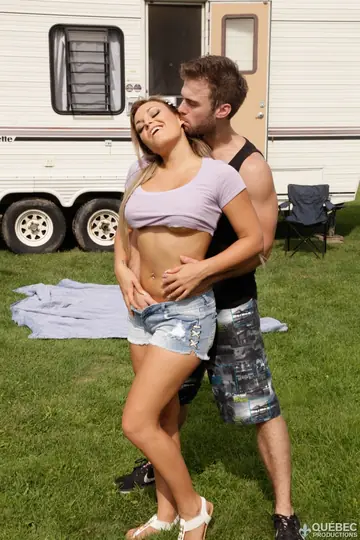 Jessie Storm – Canadian Blonde with Big Tits Masturbates Outdoors in Glasses