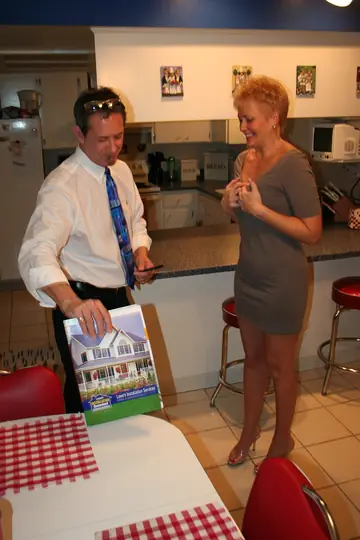 Tracy Lick – Tall Mature Blonde Gets Fucked Doggy Style in the Kitchen