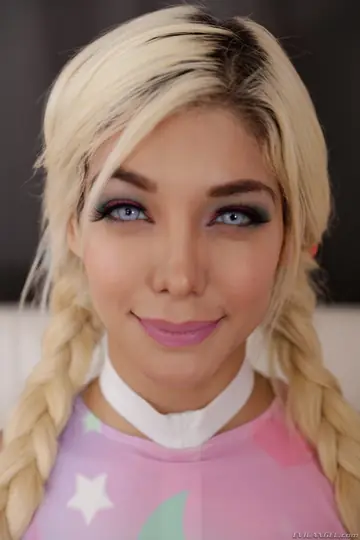 Valentina Paradis – Blonde Latina in Socks Gets Fucked
