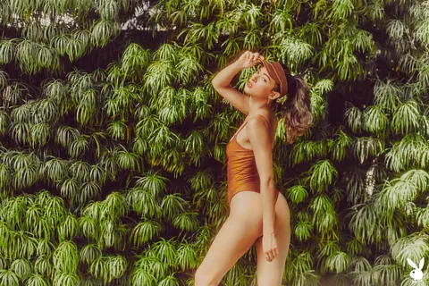 Brett Barletta & Lea Guerlin: Two Tall Latinas Strip and Pose Together – photo 11 of 20