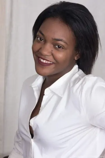 Ebony BBW Poses Nude on the Office Table