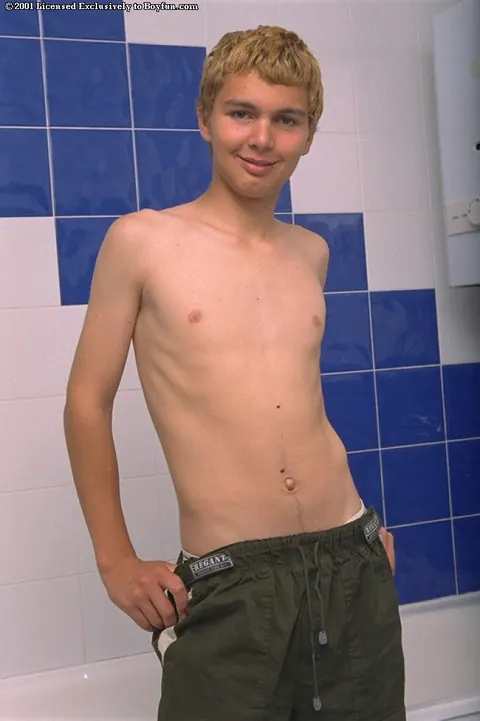 Thick Guy Displays His Big Ass and Masturbates in the Bathroom – photo 12 of 21