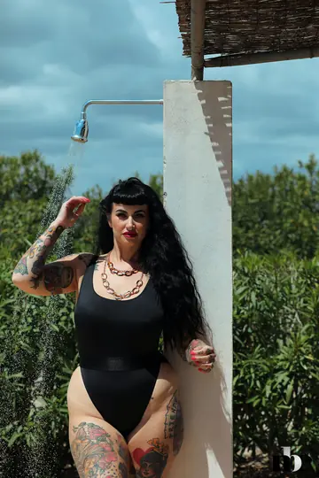 Tattooed BBW Strips Out of Her Bikini in an Outdoor Shower