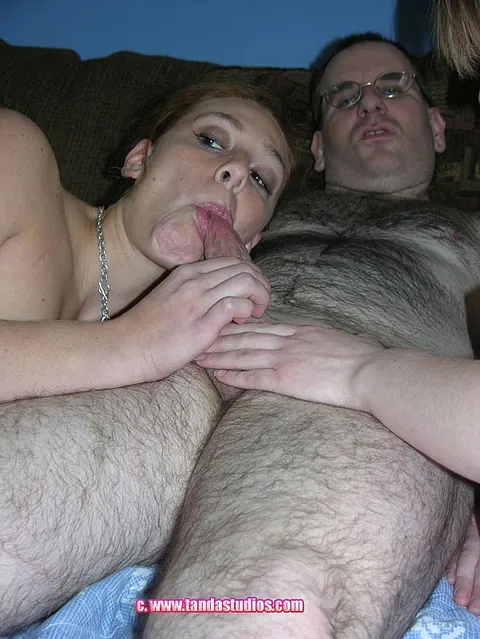 Veronica Snow: Redhead MILF Enjoys a Threesome with Two Partners – photo 7 of 21