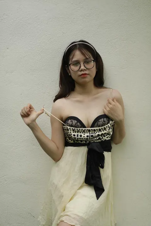 Petite Brunette in Glasses Flashes Outdoors – photo 19 of 21