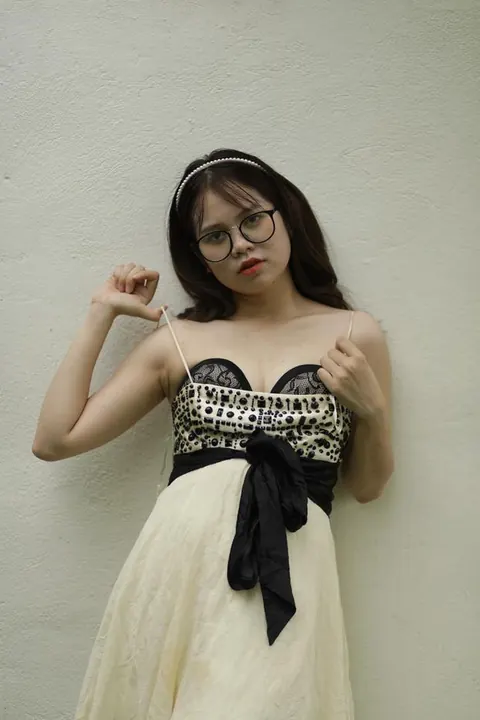 Petite Brunette in Glasses Flashes Outdoors – photo 17 of 21