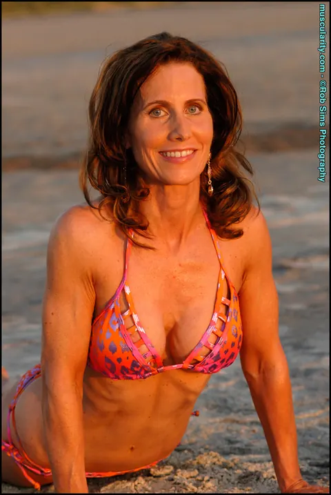 Sharon E: Thick Blonde MILF Models Bikinis on a Dry Lake – photo 6 of 15